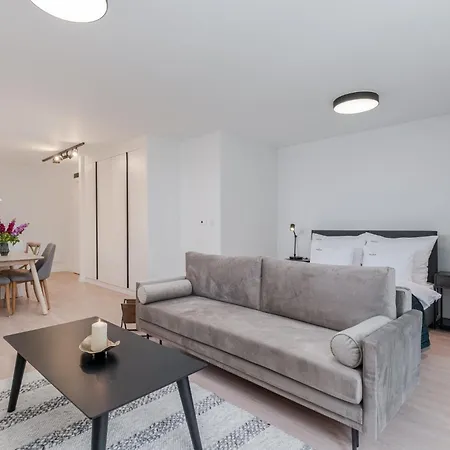 Inqse Centre شقة فندقية 4*