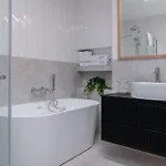 Exclusive Centre Apartahotel 4*