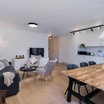 Exclusive Centre