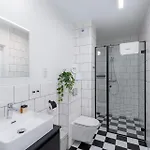 Exclusive Centre Apartahotel 4*