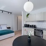 Exclusive Centre