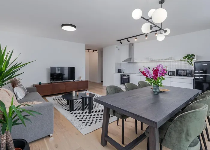 Inqse Centre Aparthotel