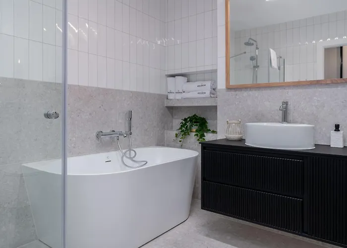 Inqse Centre מלון דירות 4*